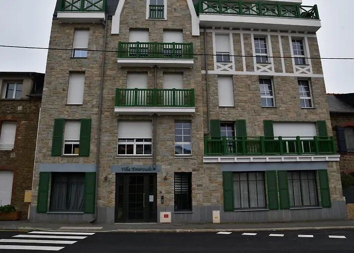 Studio Neuf A Louer A Dinard 3 Nuits Minimum
